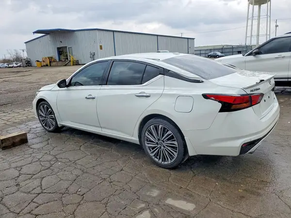 1N4BL4EW3RN360471 2024 NISSAN ALTIMA - Image 2