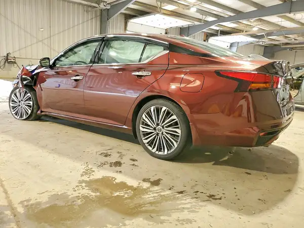 1N4BL4EW3RN383569 2024 NISSAN ALTIMA - Image 2