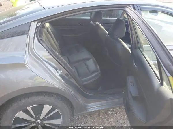 1N4BL4EW4KC143223 2019 NISSAN ALTIMA - Image 8