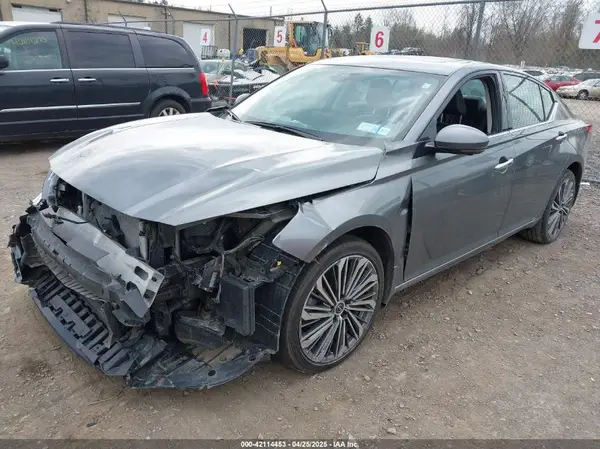 1N4BL4EW4PN325953 2023 NISSAN ALTIMA - Image 2