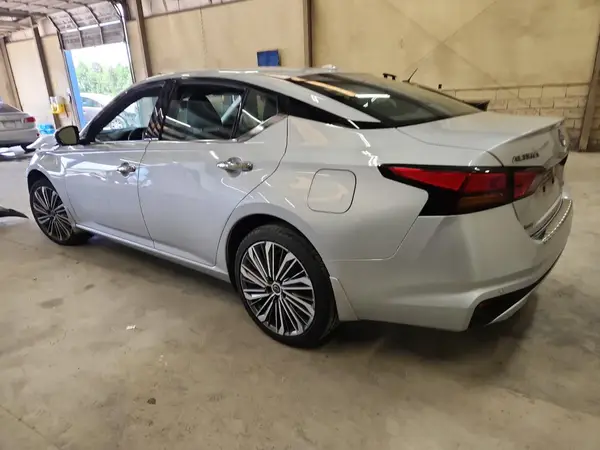 1N4BL4EW4PN327279 2023 NISSAN ALTIMA - Image 2