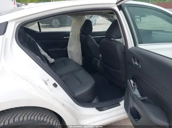 1N4BL4EW4PN373842 2023 NISSAN ALTIMA - Image 8