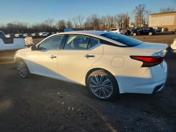 1N4BL4EW4PN383237 2023 NISSAN ALTIMA - Image 2