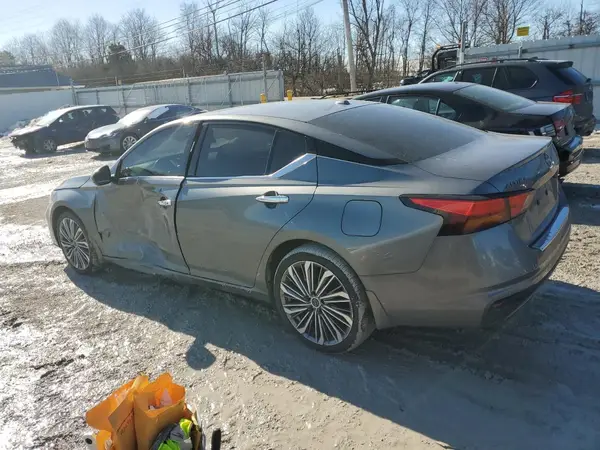 1N4BL4EW4PN383528 2023 NISSAN ALTIMA - Image 2