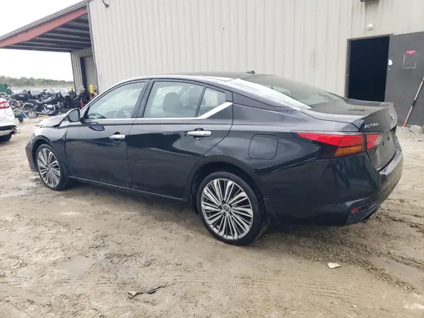 1N4BL4EW4PN393041 2023 NISSAN ALTIMA - Image 2