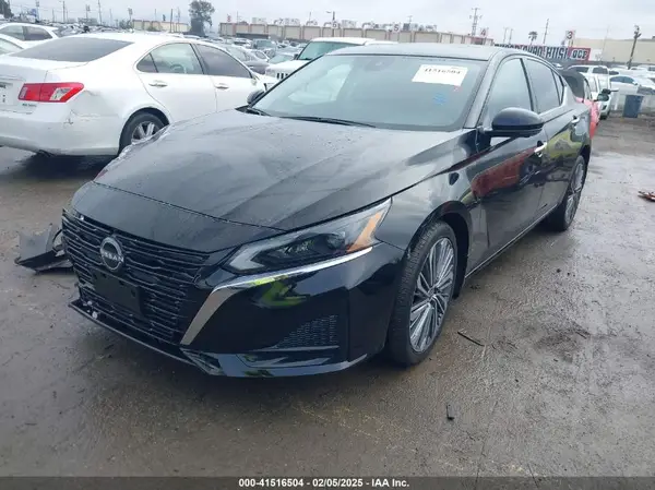 1N4BL4EW4PN402059 2023 NISSAN ALTIMA - Image 2