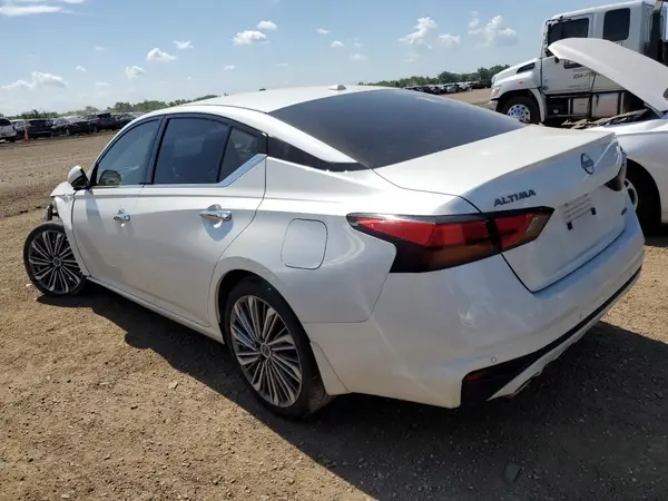 1N4BL4EW4RN311313 2024 NISSAN ALTIMA - Image 2