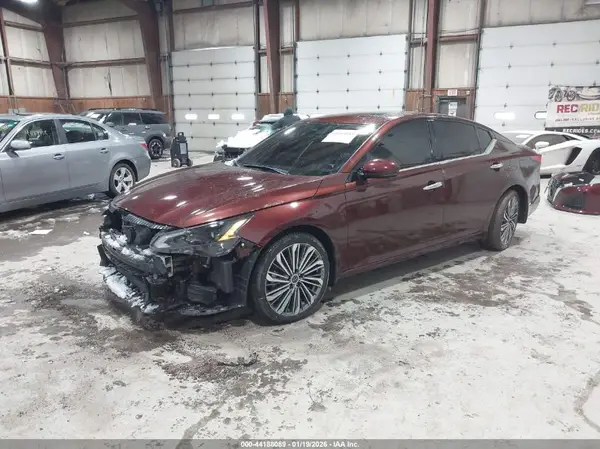 1N4BL4EW4RN311893 2024 NISSAN ALTIMA - Image 2