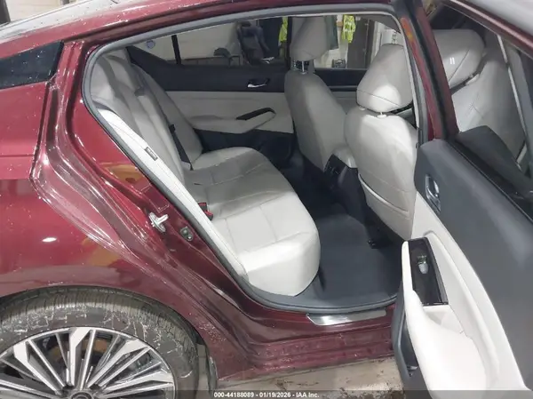 1N4BL4EW4RN311893 2024 NISSAN ALTIMA - Image 8