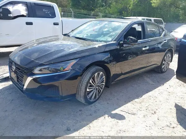 1N4BL4EW4RN315247 2024 NISSAN ALTIMA - Image 2