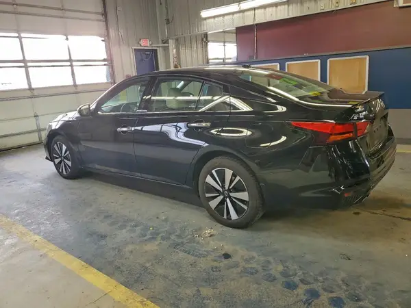1N4BL4EW5KC259532 2019 NISSAN ALTIMA - Image 2