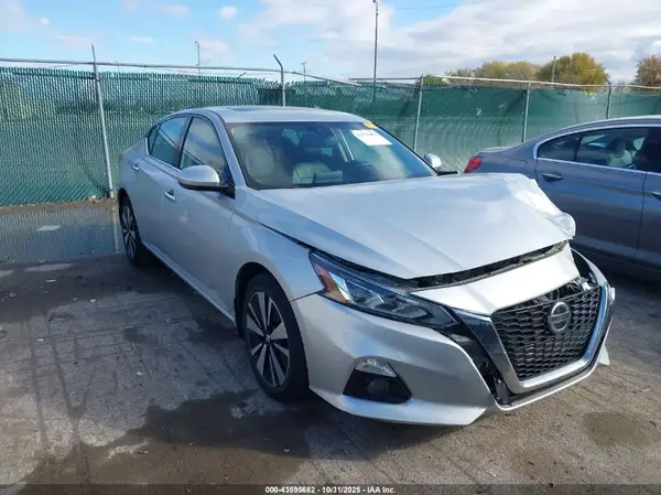1N4BL4EW5LC262755 2020 NISSAN ALTIMA - Image 1