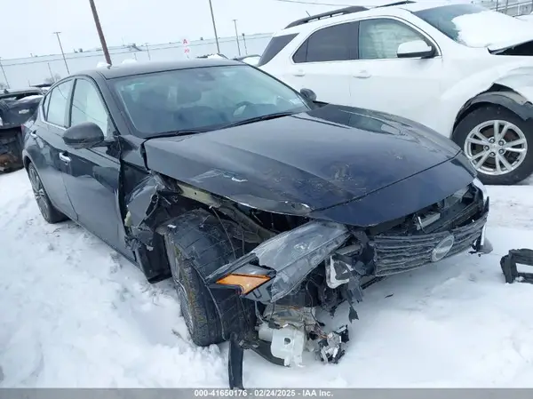 1N4BL4EW5PN329249 2023 NISSAN ALTIMA - Image 1