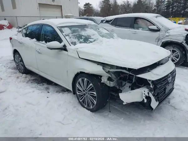 1N4BL4EW5PN396465 2023 NISSAN ALTIMA - Image 1