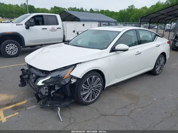 1N4BL4EW5PN408811 2023 NISSAN ALTIMA - Image 2