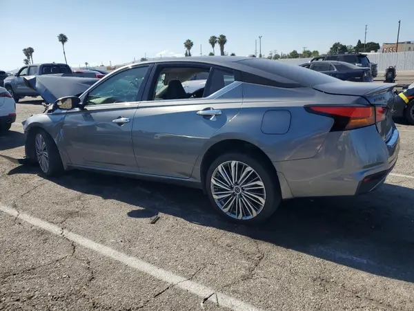 1N4BL4EW6PN300875 2023 NISSAN ALTIMA - Image 2