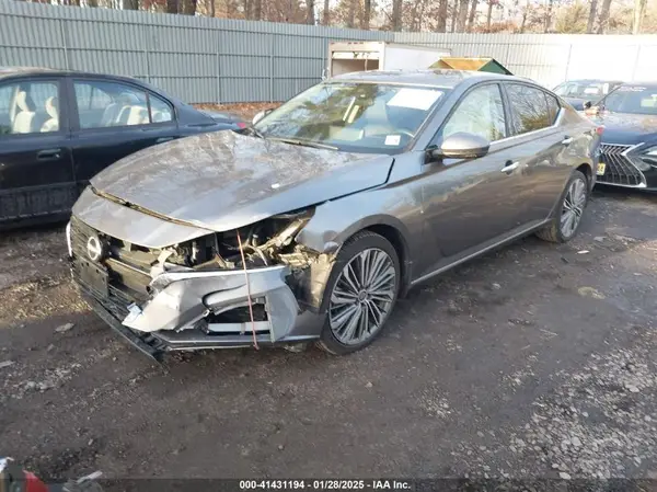 1N4BL4EW6PN340003 2023 NISSAN ALTIMA - Image 2