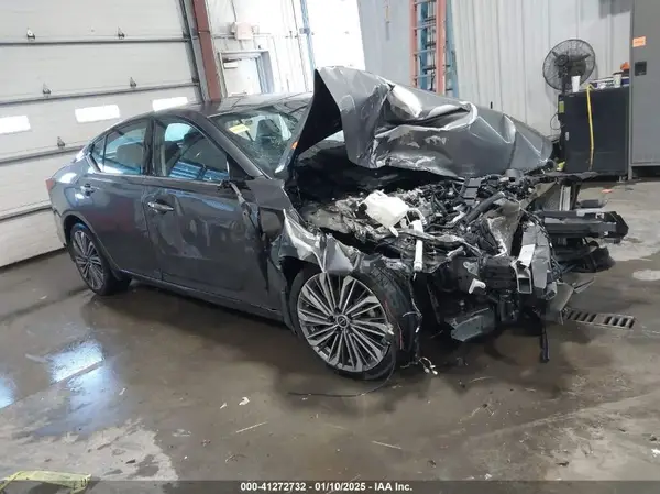1N4BL4EW6PN378170 2023 NISSAN ALTIMA - Image 1