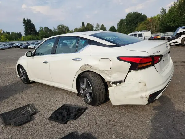 1N4BL4EW7LC209975 2020 NISSAN ALTIMA - Image 2