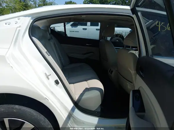 1N4BL4EW7MN325909 2021 NISSAN ALTIMA - Image 8