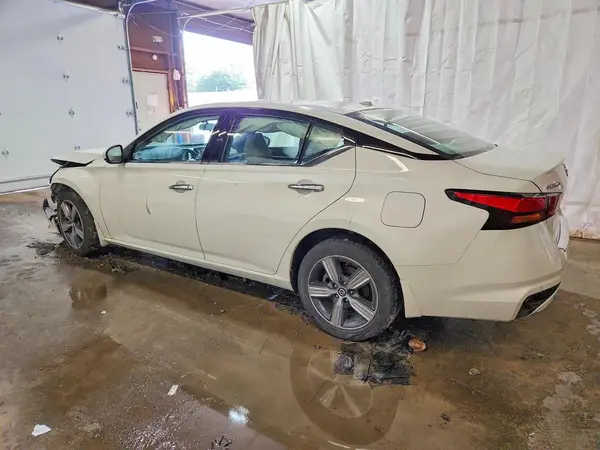 1N4BL4EW7MN420454 2021 NISSAN ALTIMA - Image 2
