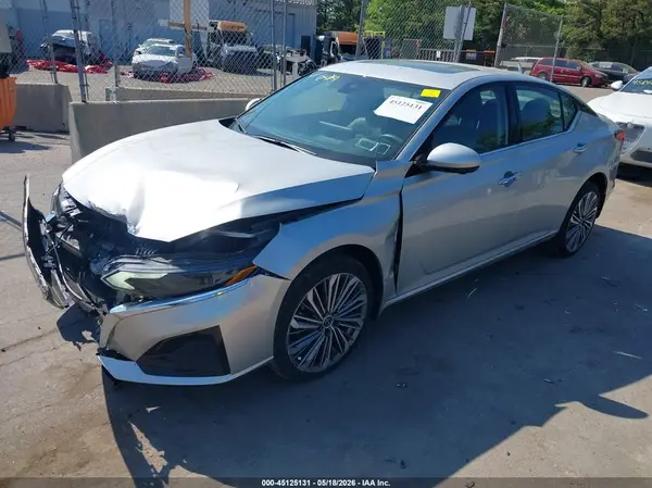 1N4BL4EW7RN307658 2024 NISSAN ALTIMA - Image 2