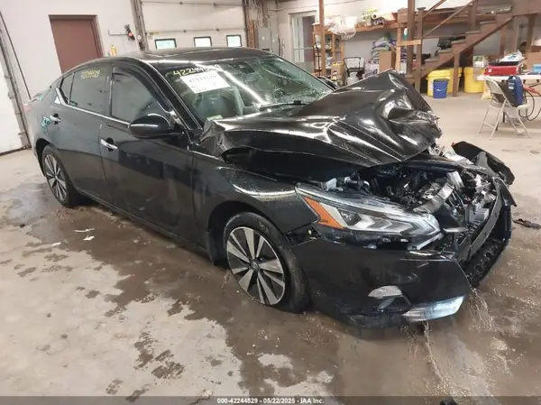 1N4BL4EW8KC134590 2019 NISSAN ALTIMA - Image 1