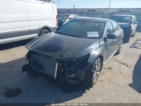 1N4BL4EW8KC137862 2019 NISSAN ALTIMA - Image 2