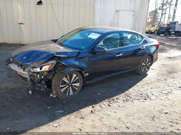 1N4BL4EW8KC153799 2019 NISSAN ALTIMA - Image 2