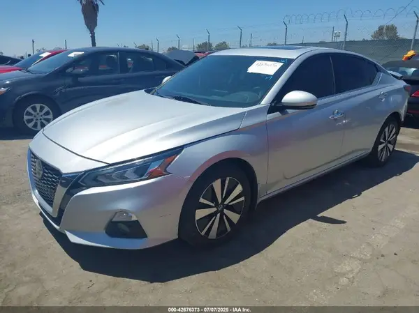 1N4BL4EW8KC195275 2019 NISSAN ALTIMA - Image 2