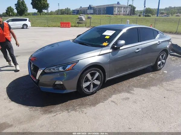 1N4BL4EW8LC117225 2020 NISSAN ALTIMA - Image 2