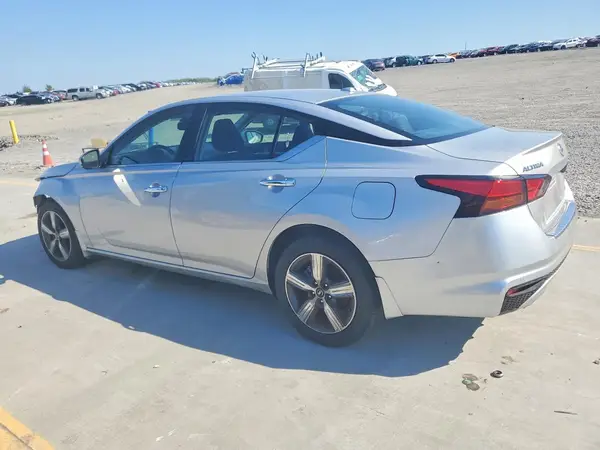 1N4BL4EW8LC137068 2020 NISSAN ALTIMA - Image 2