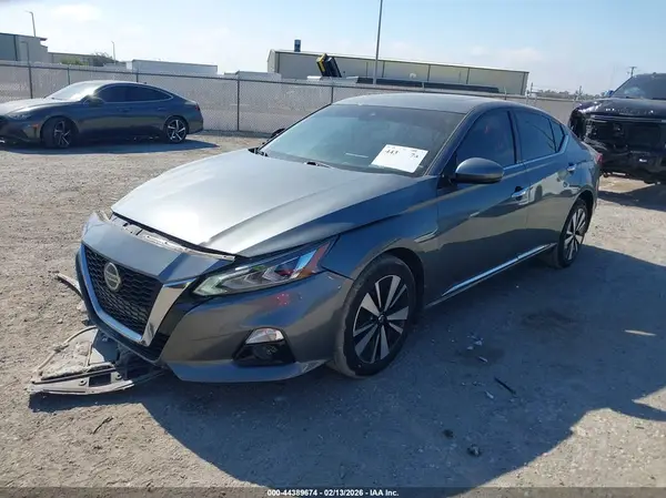 1N4BL4EW8LC151844 2020 NISSAN ALTIMA - Image 2