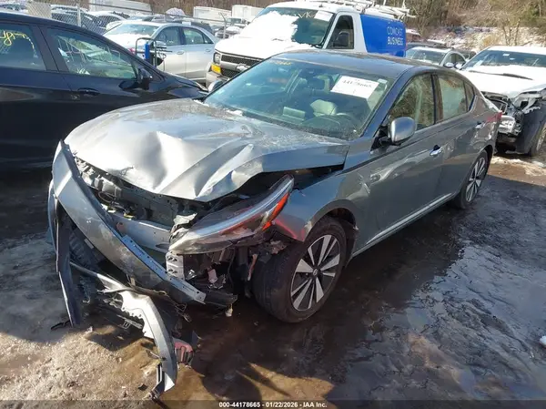 1N4BL4EW8LN305750 2020 NISSAN ALTIMA - Image 2