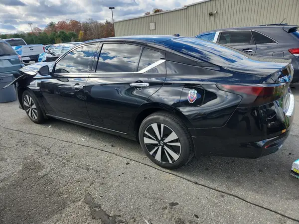 1N4BL4EW8NN312247 2022 NISSAN ALTIMA - Image 2