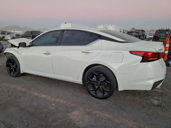 1N4BL4EW8RN324274 2024 NISSAN ALTIMA - Image 2