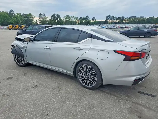 1N4BL4EW8SN427555 2025 NISSAN ALTIMA - Image 2