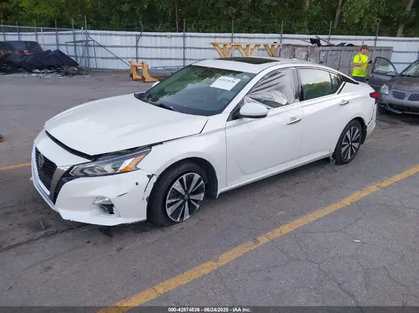 1N4BL4EW9KC152967 2019 NISSAN ALTIMA - Image 2