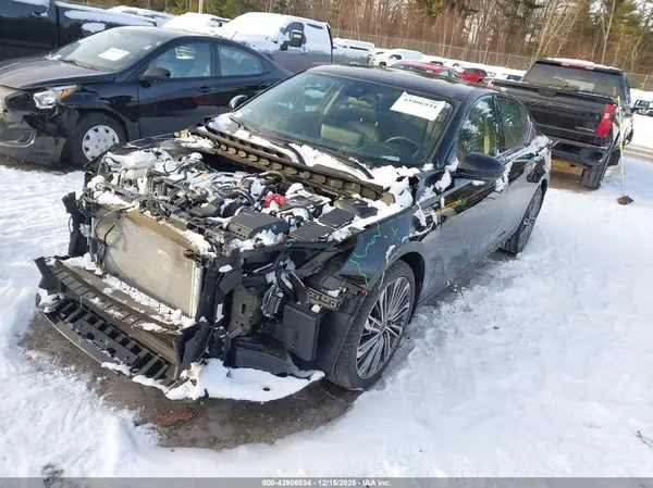 1N4BL4EW9RN334084 2024 NISSAN ALTIMA - Image 2