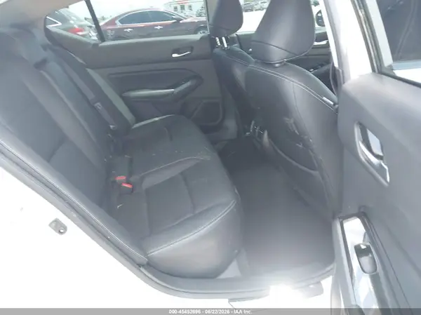 1N4BL4EW9RN382832 2024 NISSAN ALTIMA - Image 8