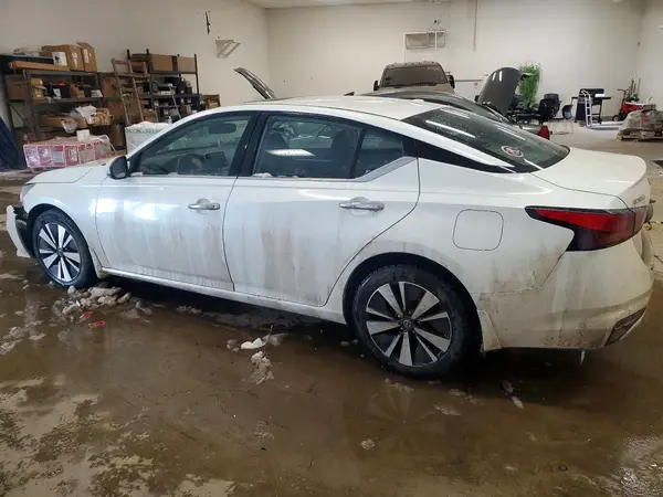 1N4BL4EWXKC197075 2019 NISSAN ALTIMA - Image 2