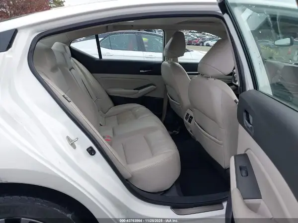 1N4BL4EWXKN302573 2019 NISSAN ALTIMA - Image 8