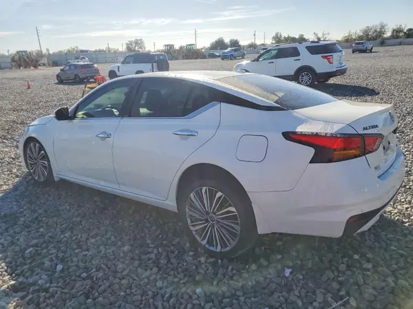 1N4BL4EWXRN320386 2024 NISSAN ALTIMA - Image 2
