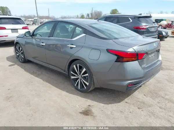 1N4BL4FV1KC104563 2019 NISSAN ALTIMA - Image 2