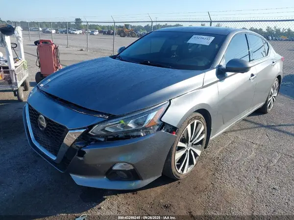1N4BL4FV7KC104678 2019 NISSAN ALTIMA - Image 2