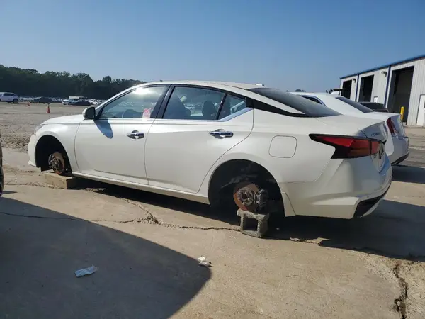 1N4BL4FV7LN303588 2020 NISSAN ALTIMA - Image 2