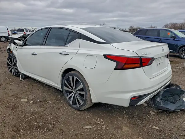 1N4BL4FW2KN301884 2019 NISSAN ALTIMA - Image 2