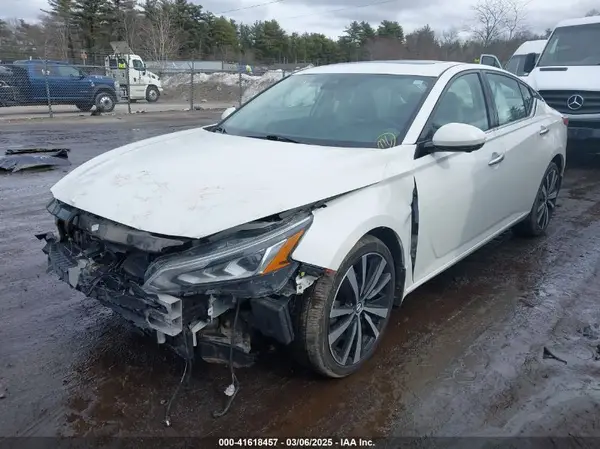 1N4BL4FW4KN315981 2019 NISSAN ALTIMA - Image 2