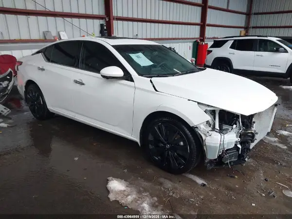 1N4BL4FW6NN316988 2022 NISSAN ALTIMA - Image 1