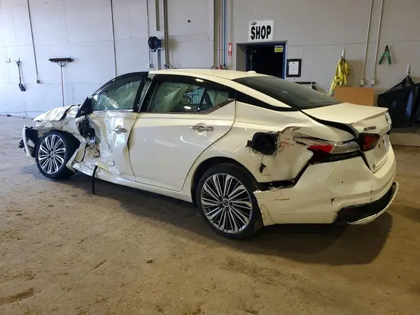 1N4BL4FW6RN301333 2024 NISSAN ALTIMA - Image 2